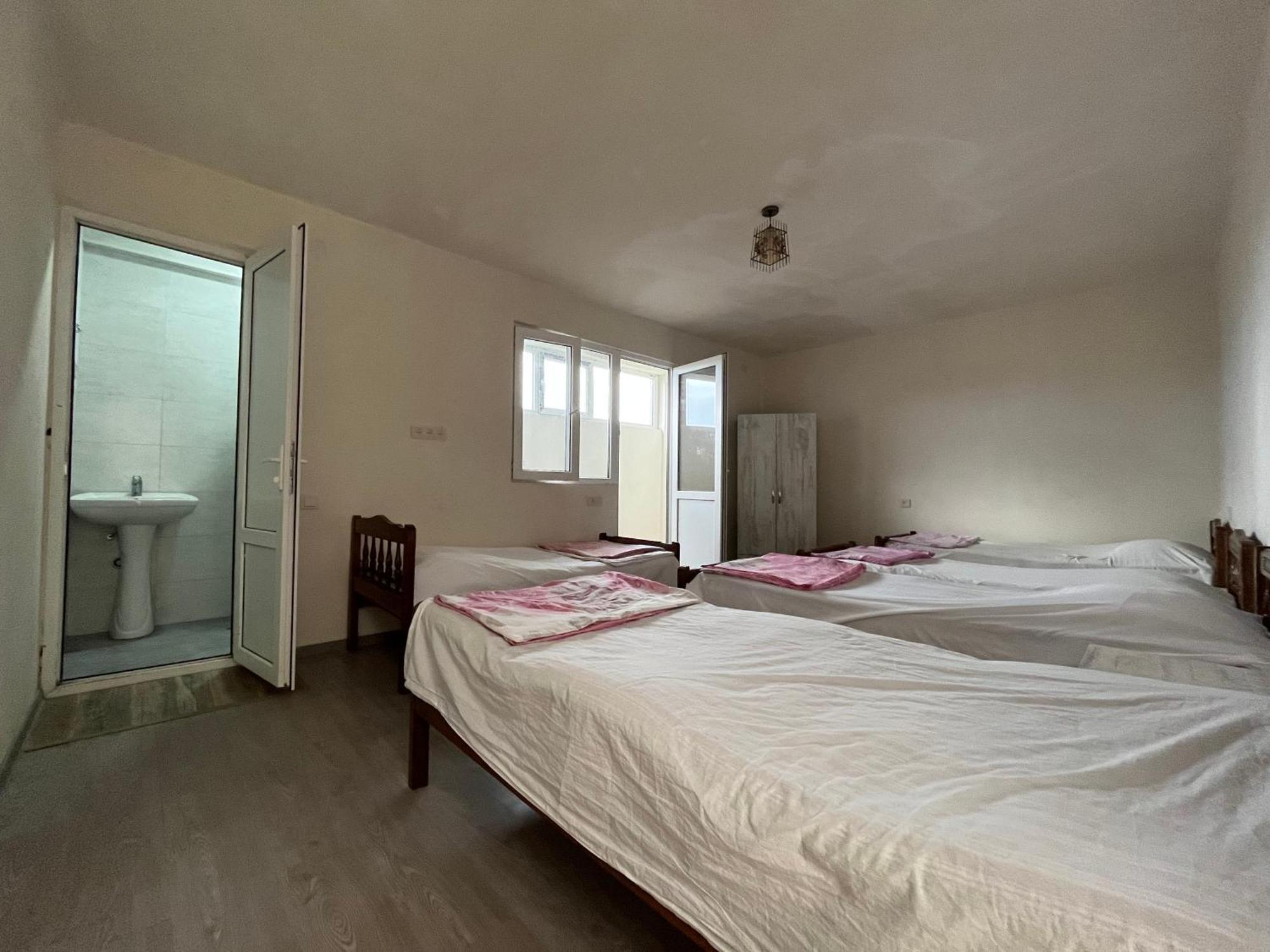 Ok House! Hotel Kobuleti ภายนอก รูปภาพ
